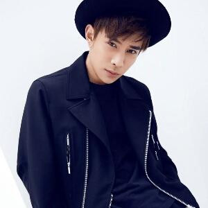 公子青宇