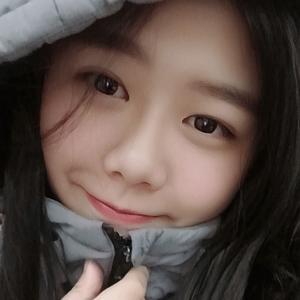 李子树下摘青桃