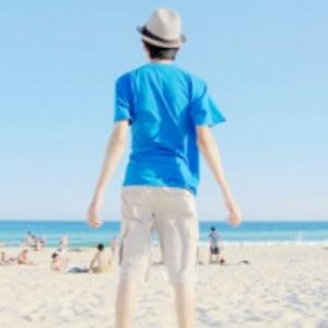 舟小坐看雨飘摇