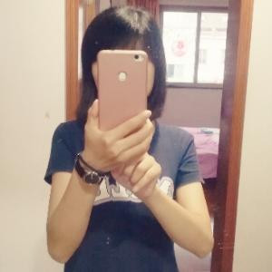 李薇