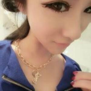 用妩媚不如素颜