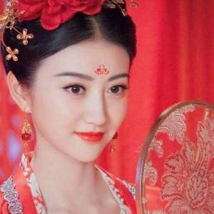 旷野的尾巴花