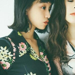 绯荔榭上睇烟霞