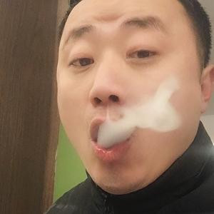 闭目深思