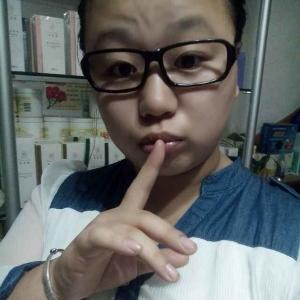 董佳佳