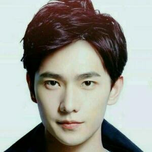 小J
