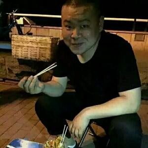 凑凑尼玛