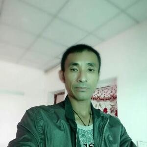 赵君