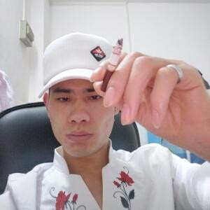 月光下的狼影