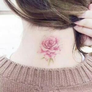 爱只是一个借口