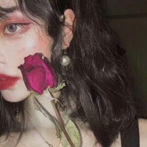 痞子菇凉i