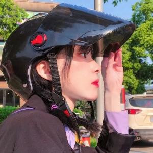 你弄乱了玫瑰哦