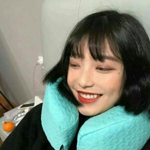 故意撞进你怀里