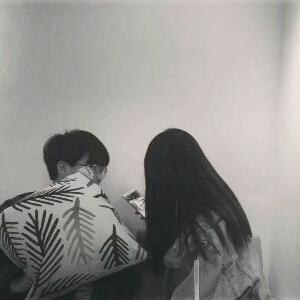 筱少梦里的她