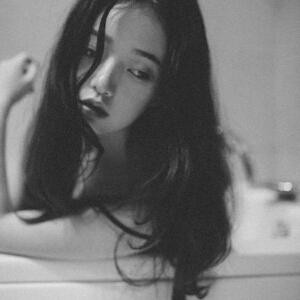 璃落绝绫