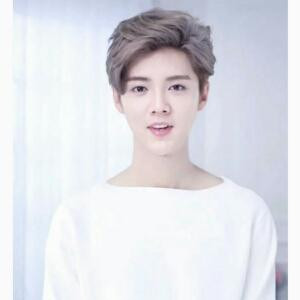 天上的星星流泪