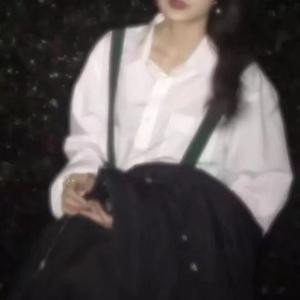 莲諃貌美如花