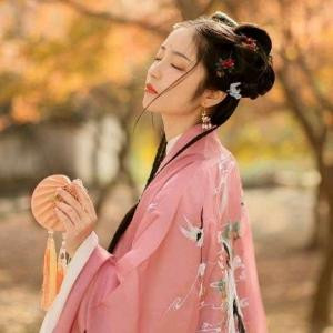 草莓味的你