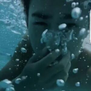 风吹云星不动