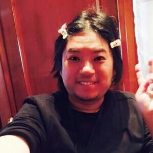 桃花依旧笑春风
