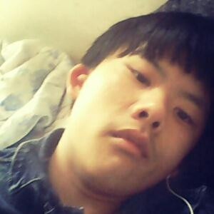 爱你的人
