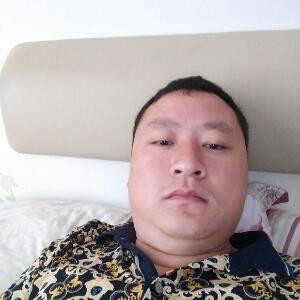 黄勇波