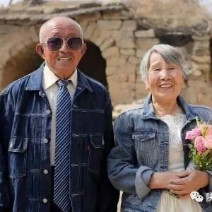 读书的微光
