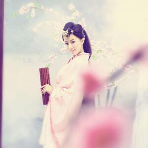 荷花飘落君思洋