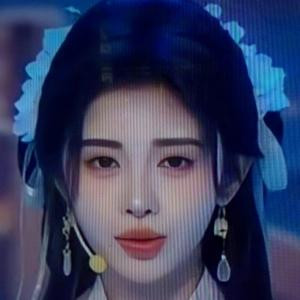 鞠婧祎