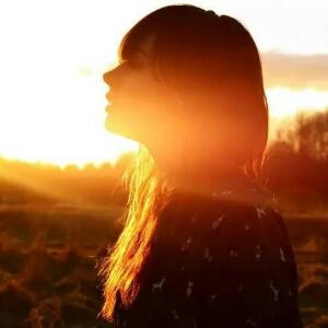 为谁醉倒为谁醒