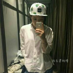 器宇不凡小莹子