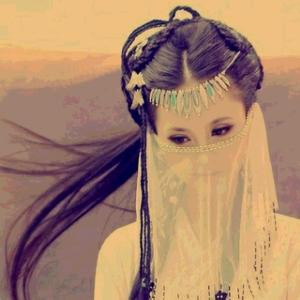 黛浅梨妆薄