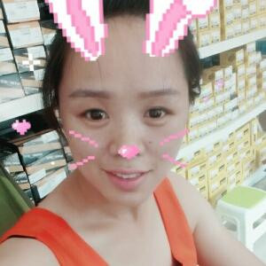 小曼