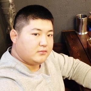 刘淳